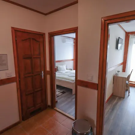 Vadkacsa Panzio فندق مبيت وإفطار