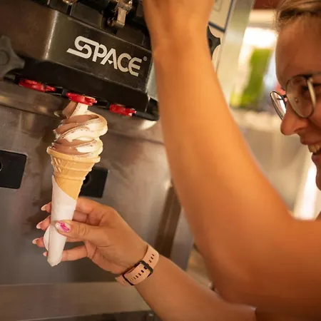 Vadkacsa Panzio 3* Balatonkenese