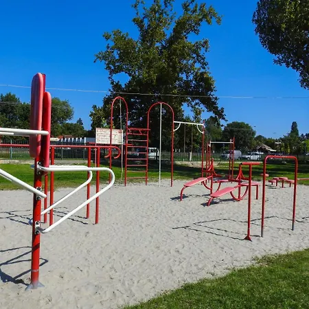 Vadkacsa Panzio Bed & Breakfast